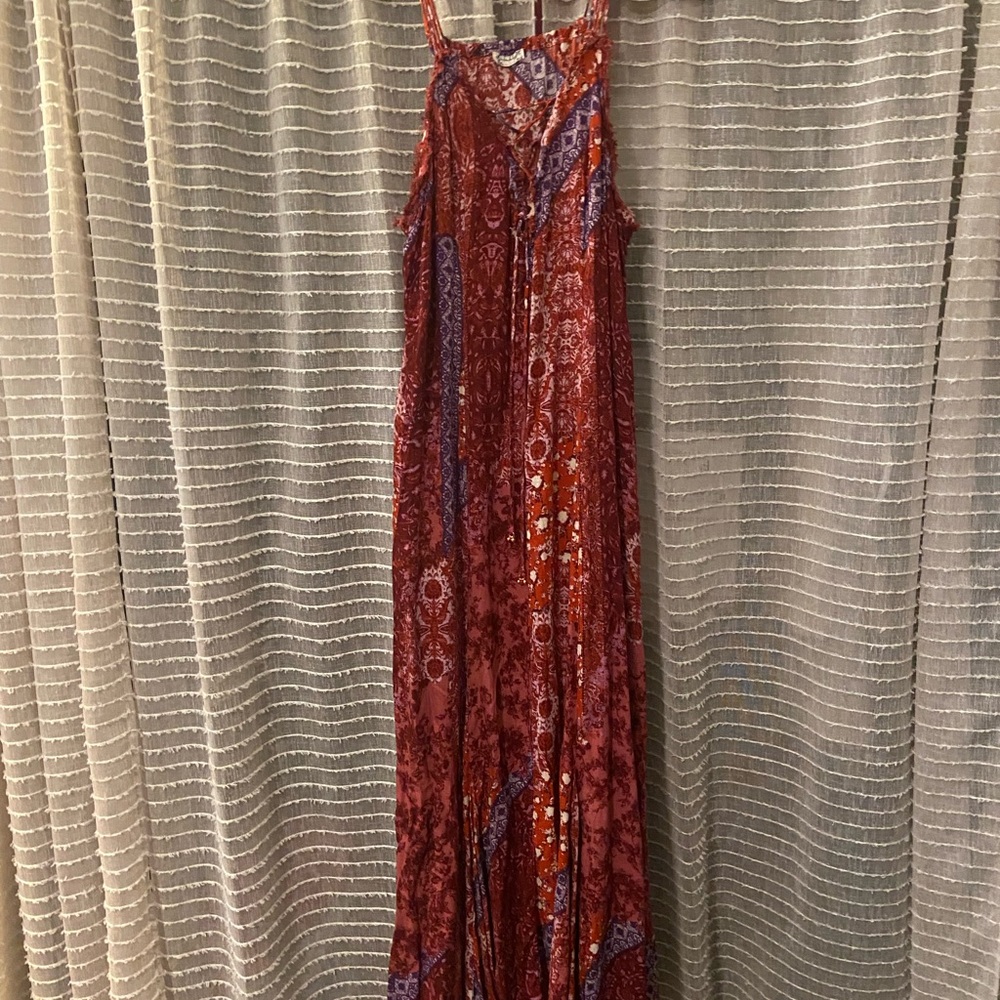 Elegant Red Paisley Maxi Dress